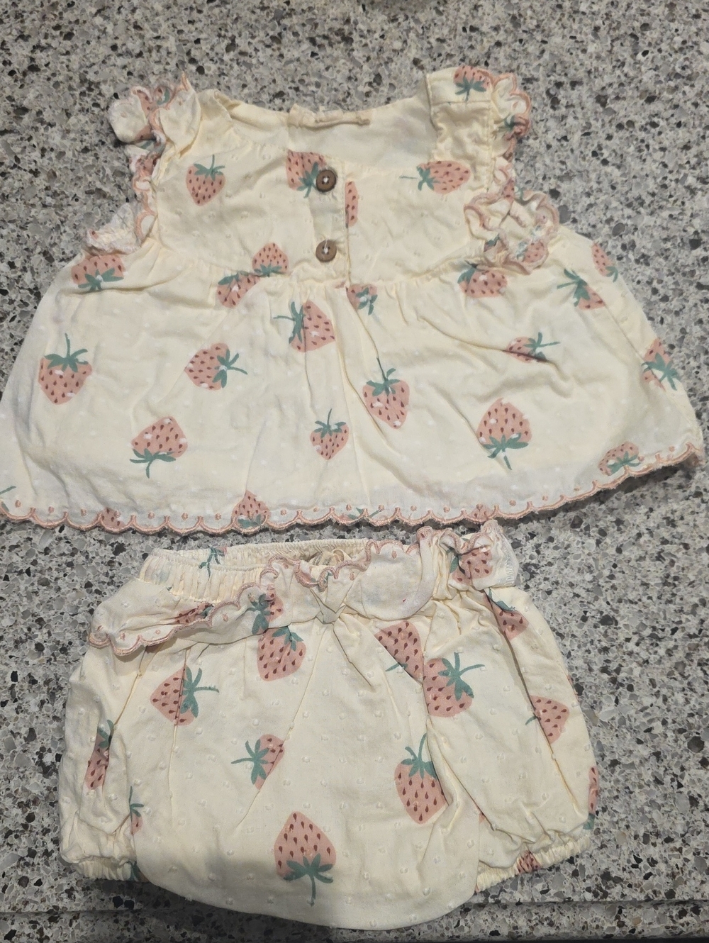 Jessica Simpson Cream Baby Strawberry Print Top & Bloomers